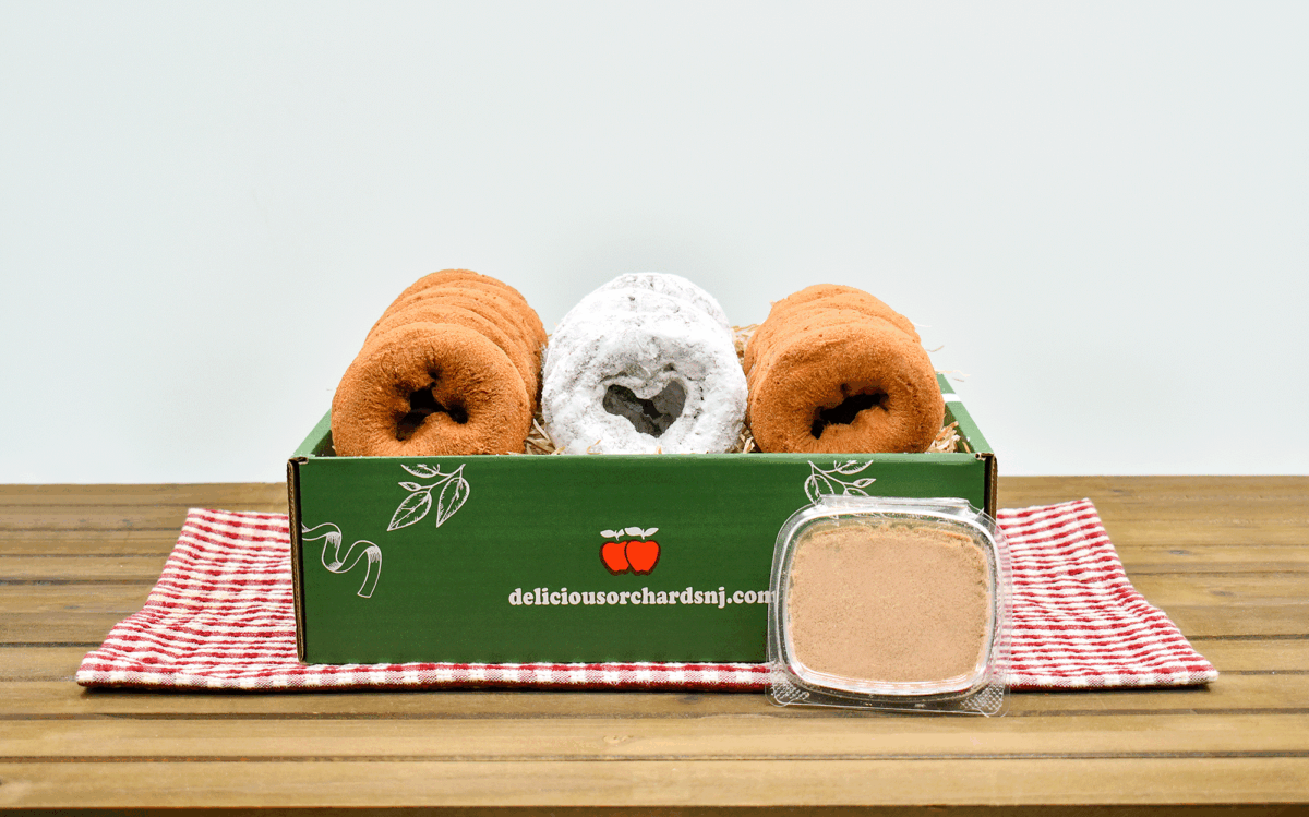 12 Plain & 6 Powdered Donuts w/ Cinnamon Kit